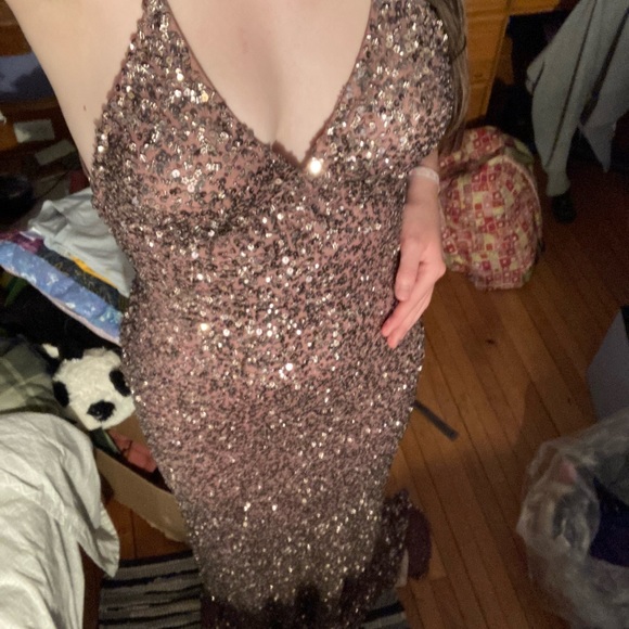 pink/tan/magenta color. very long in back, hasn’t been hemmed but might have to - Picture 4 of 4